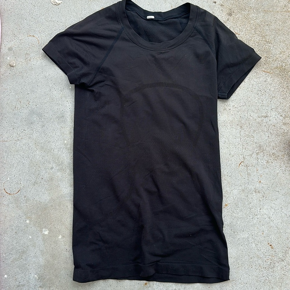 Black swiftly tech- Lululemon